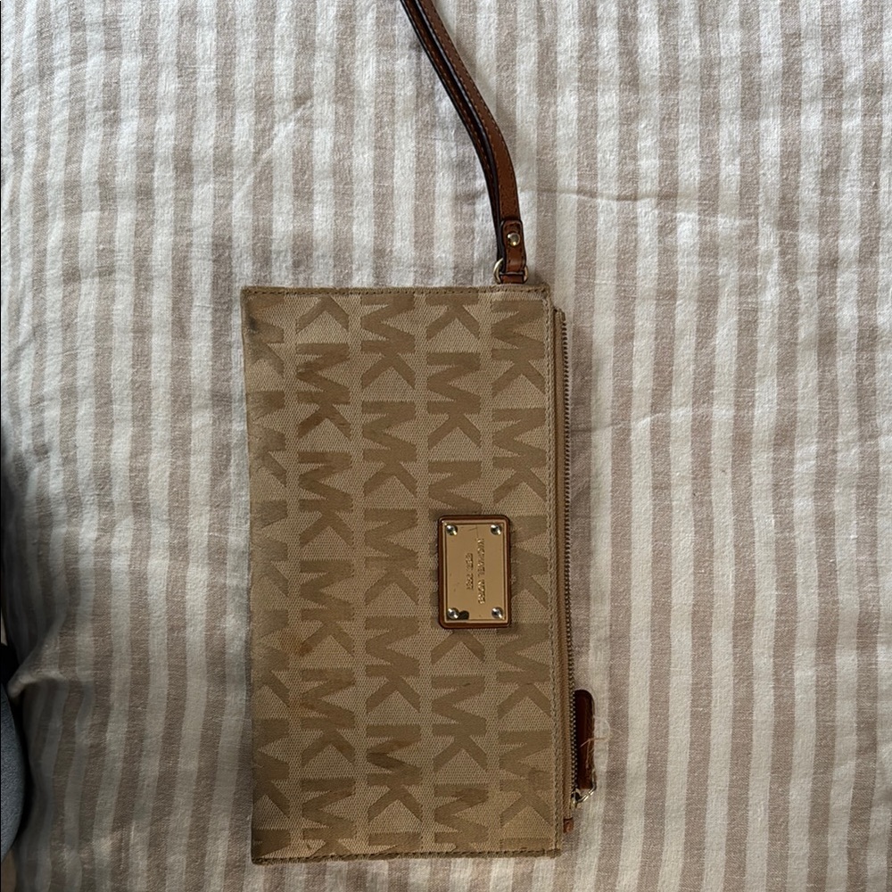 Michael Kors Large Tan Wristlet